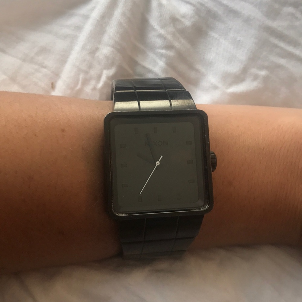 Nixon men’s Quatro all black watch